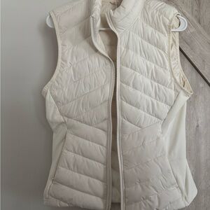 Fabletics Cream Quilted Vest with Stand-Up Collar